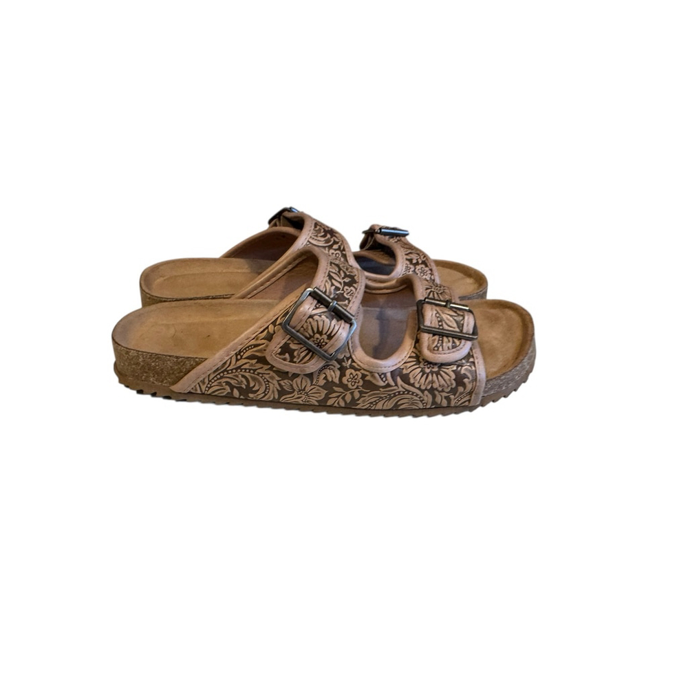 VERY G WESTERN TOOLED SANDALS